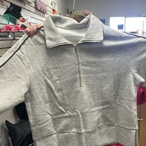Half zip pullover